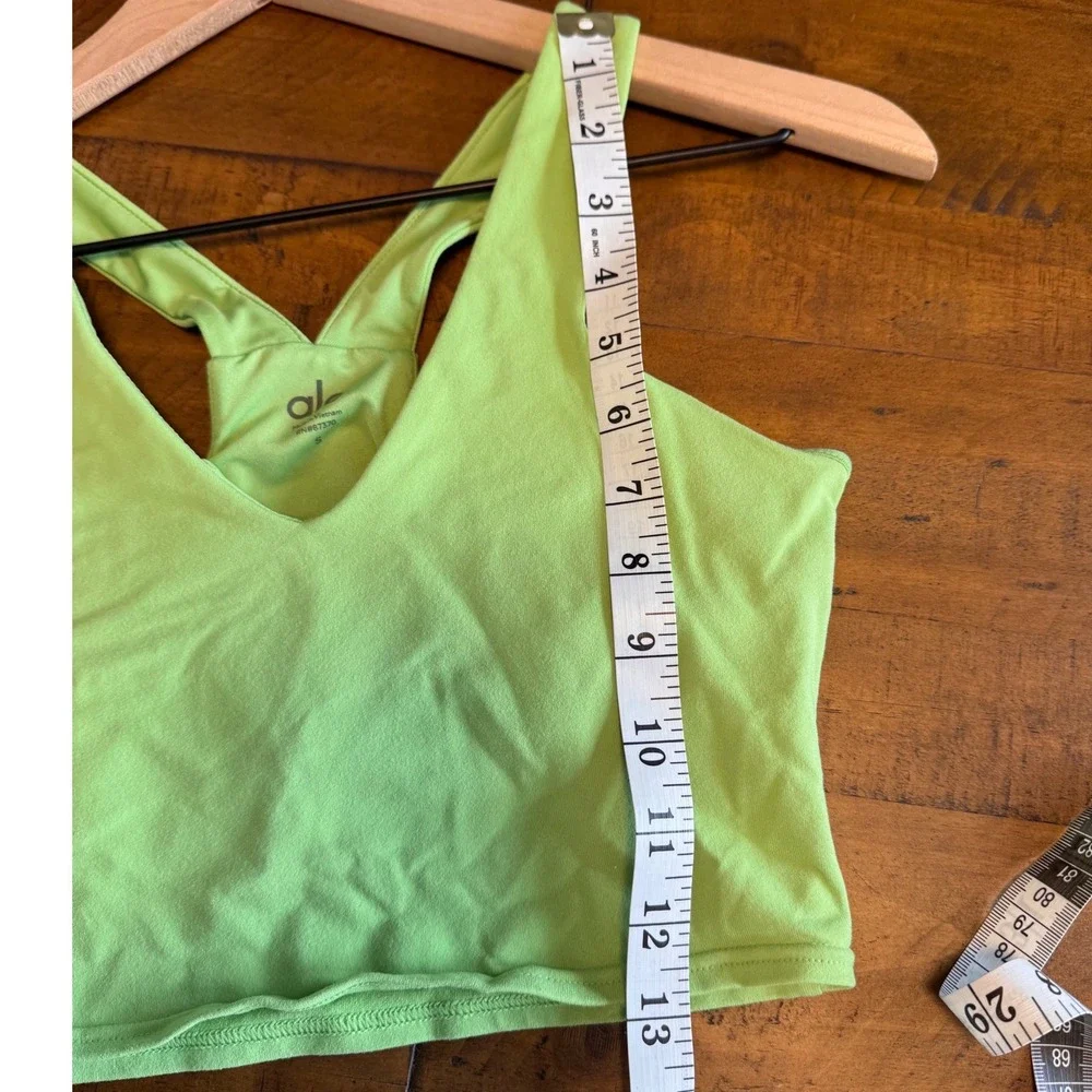 Alo Yoga Airbrush Real Bra Tank Lime Green Nylon Spandex V-Neck Cropped Yoga Top